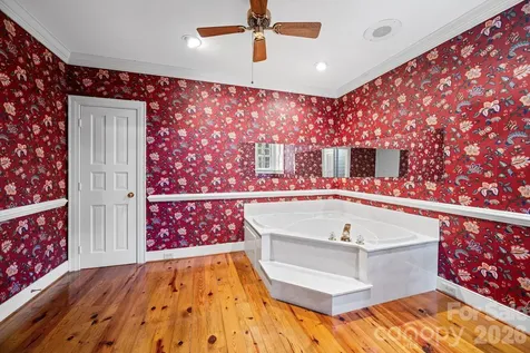 5400 Dartmoor Street Winston Salem NC 27106