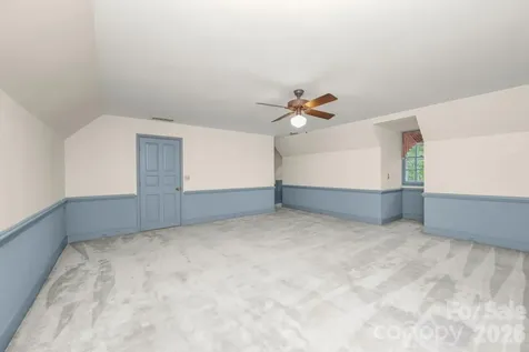 5400 Dartmoor Street Winston Salem NC 27106