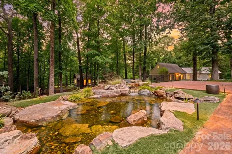 5400 Dartmoor Street Winston Salem NC 27106