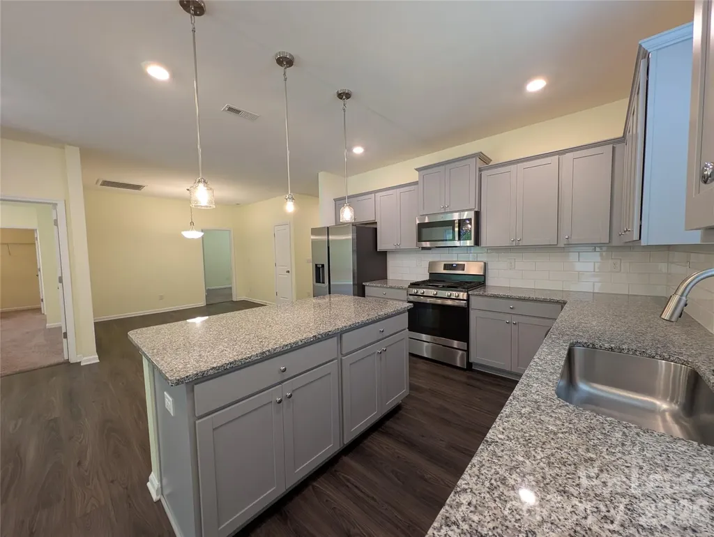 7016 Wheyfield Drive Charlotte NC 28215