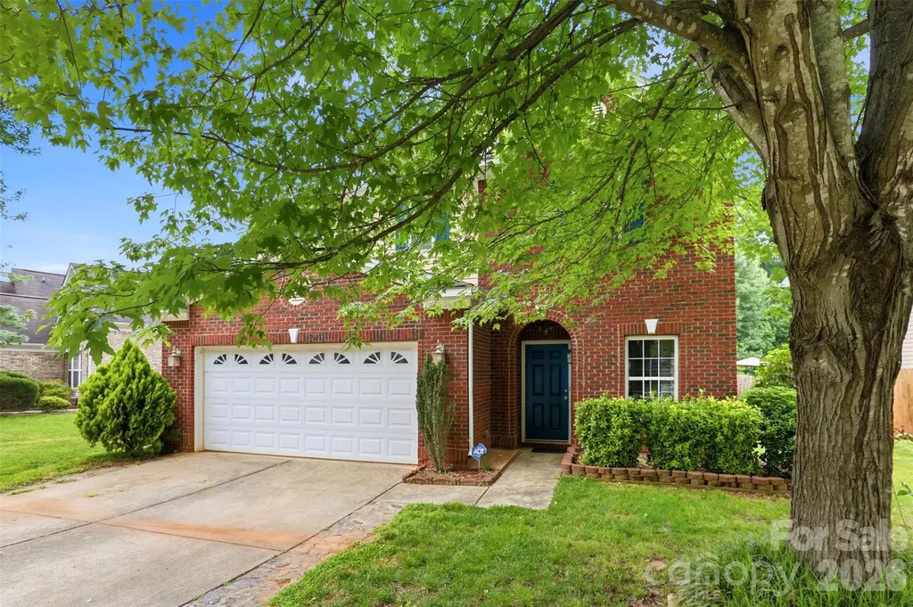 14021 Pinyon Pine Lane Charlotte NC 28215
