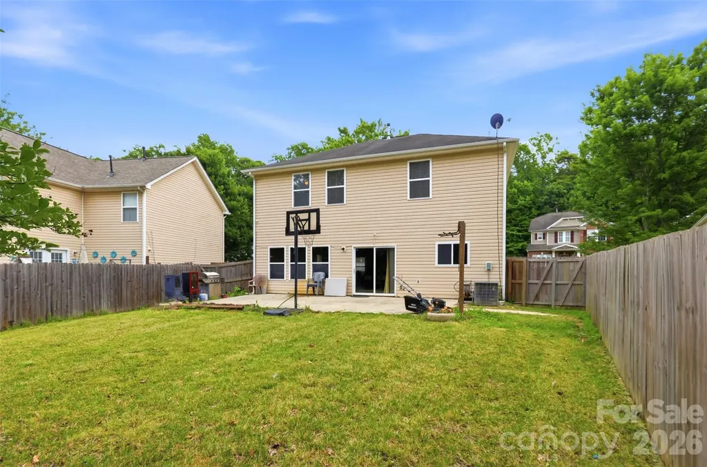 14021 Pinyon Pine Lane Charlotte NC 28215