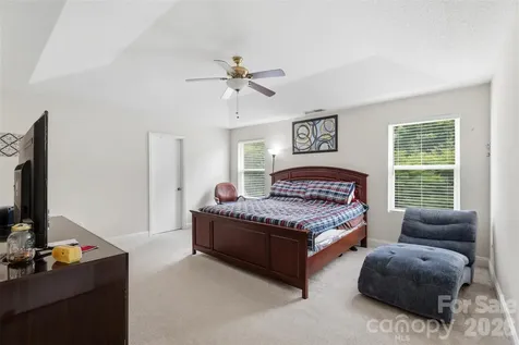 14021 Pinyon Pine Lane Charlotte NC 28215