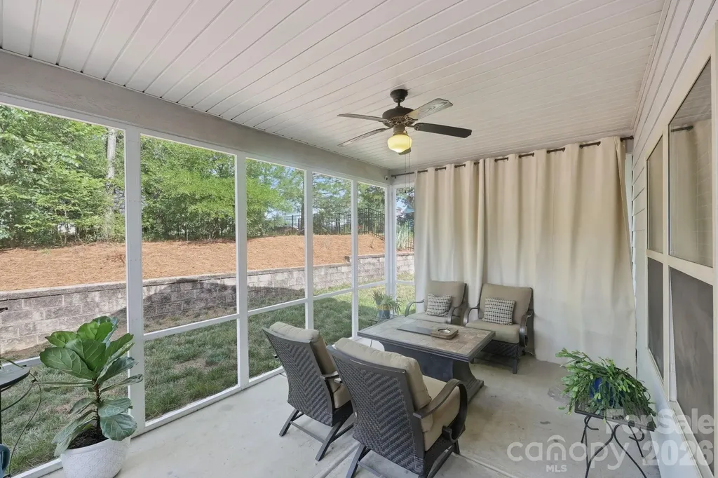 2827 Donegal Drive Kannapolis NC 28081