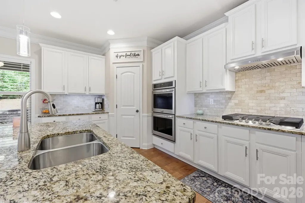 2827 Donegal Drive Kannapolis NC 28081