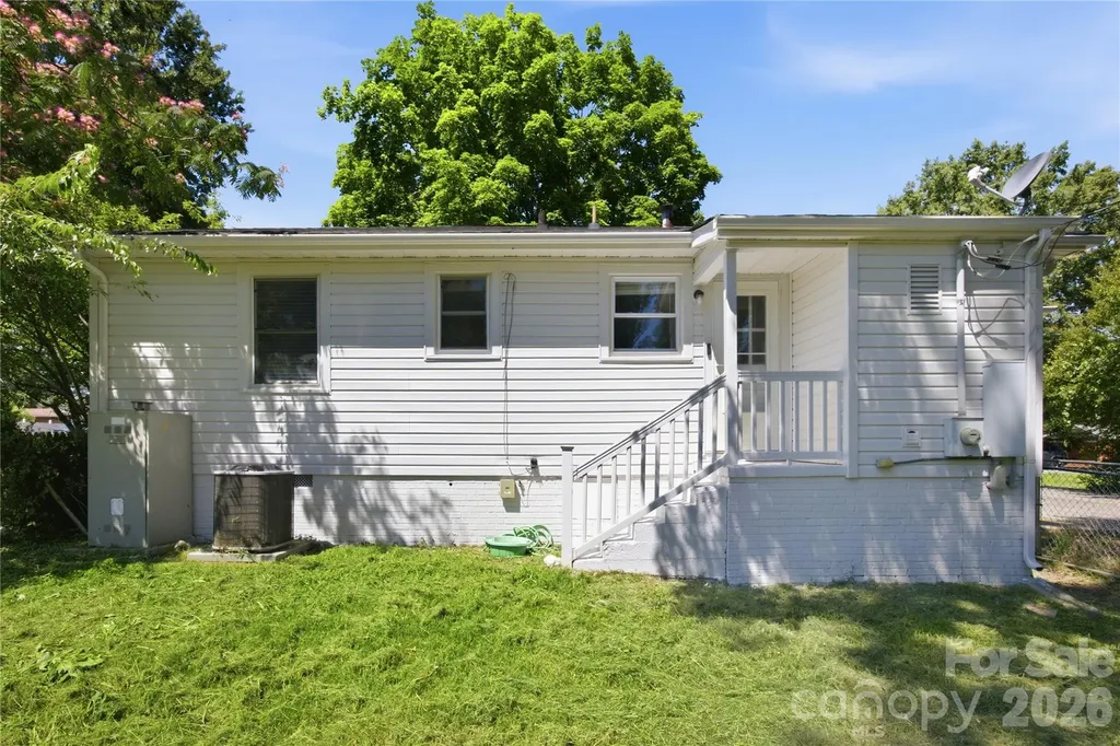 302 Houser Street Cherryville NC 28021