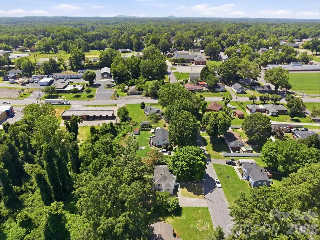 302 Houser Street Cherryville NC 28021