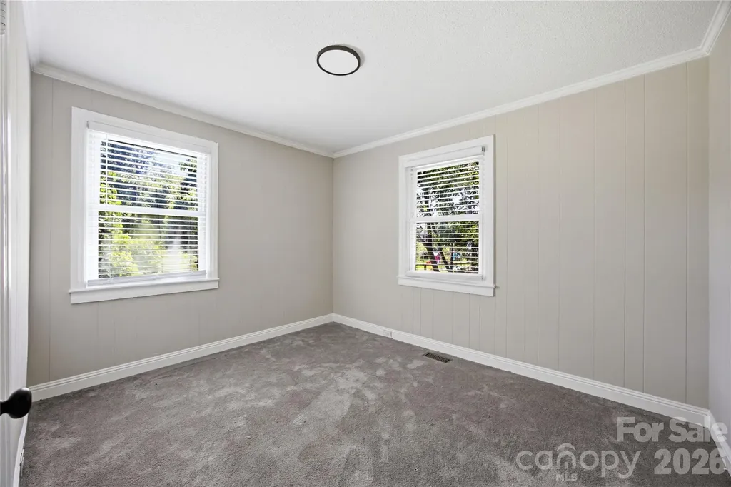 302 Houser Street Cherryville NC 28021