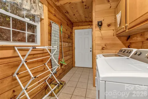 45 Ginger Lane Waynesville NC 28785