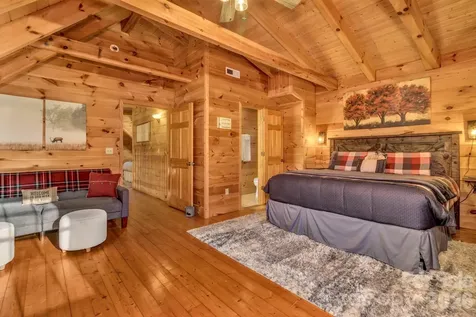 45 Ginger Lane Waynesville NC 28785