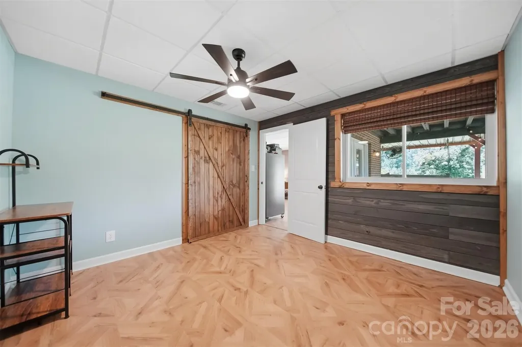 2411 Robertson Lane Lenoir NC 28645
