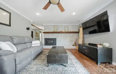 2411 Robertson Lane Lenoir NC 28645