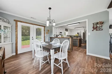 2411 Robertson Lane Lenoir NC 28645