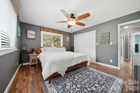 2411 Robertson Lane Lenoir NC 28645