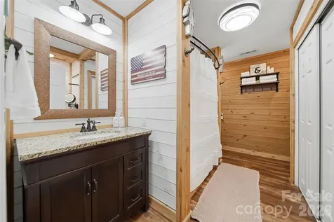 2411 Robertson Lane Lenoir NC 28645
