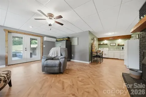 2411 Robertson Lane Lenoir NC 28645