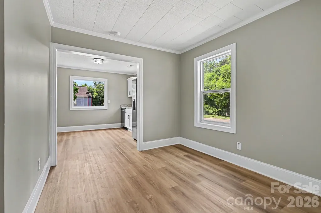 110 Spring Street Kernersville NC 27284