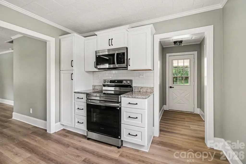 110 Spring Street Kernersville NC 27284