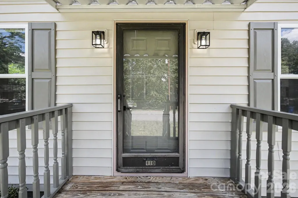 110 Spring Street Kernersville NC 27284