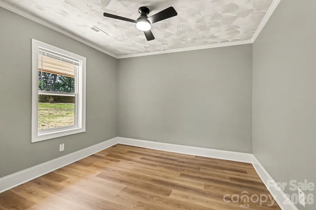 110 Spring Street Kernersville NC 27284