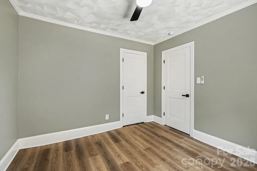 110 Spring Street Kernersville NC 27284