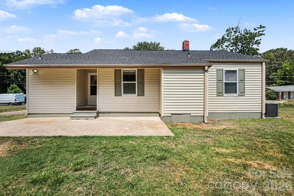 110 Spring Street Kernersville NC 27284