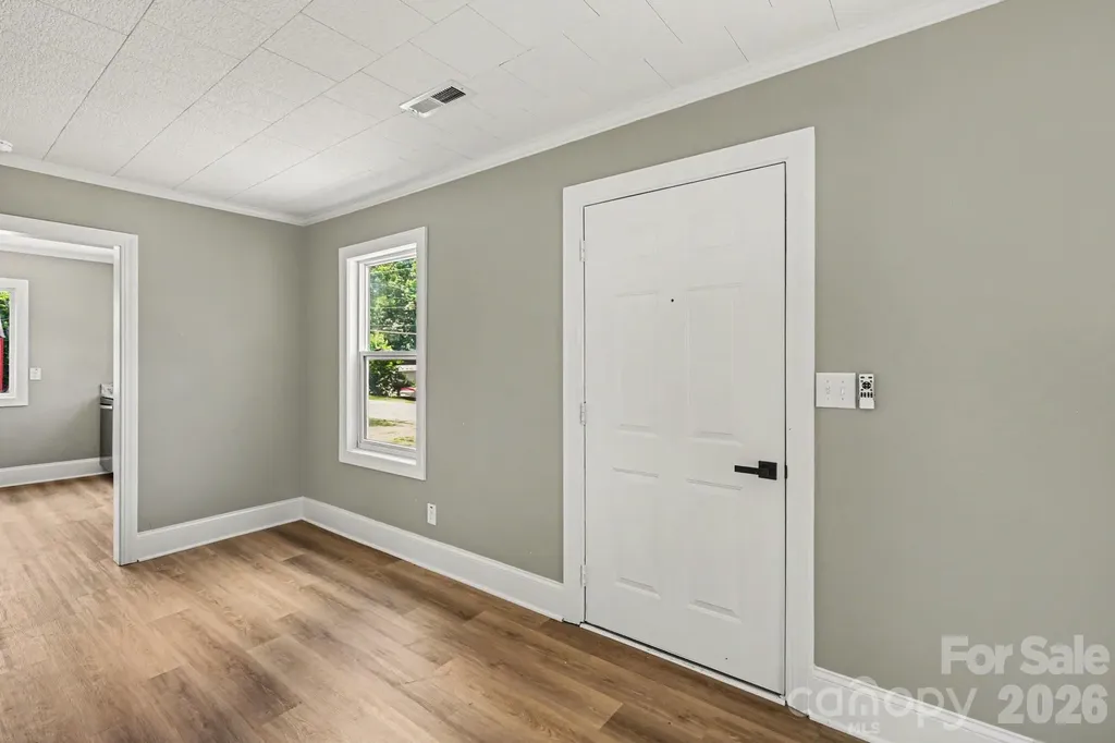 110 Spring Street Kernersville NC 27284
