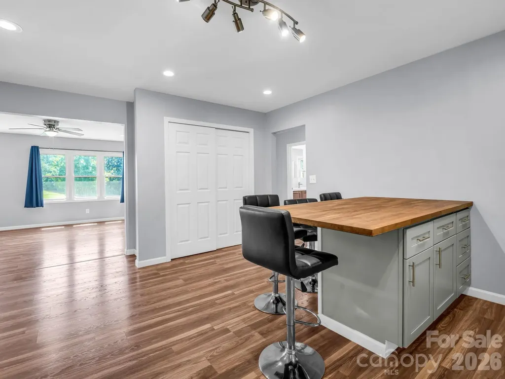 1758 Chase High Road Forest City NC 28043