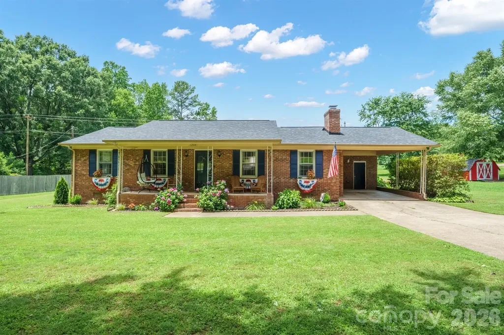 1204 Crowders Mountain Road Bessemer City NC 28016