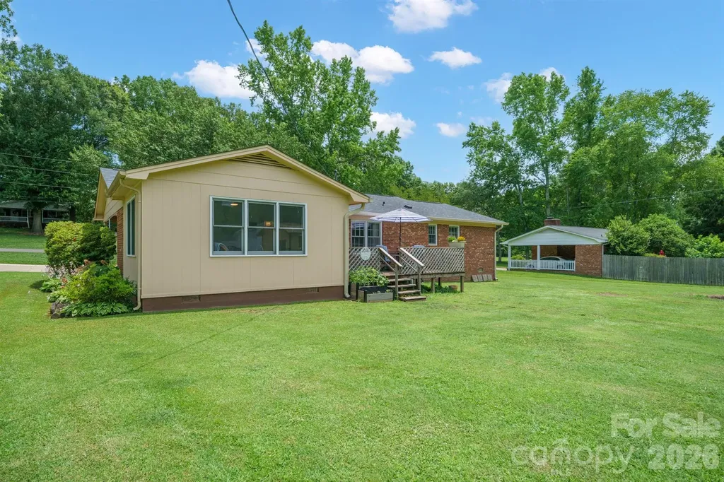 1204 Crowders Mountain Road Bessemer City NC 28016