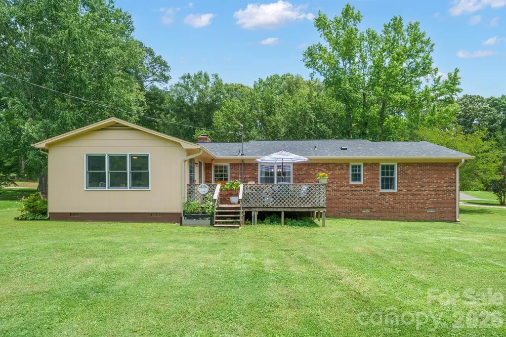 1204 Crowders Mountain Road Bessemer City NC 28016
