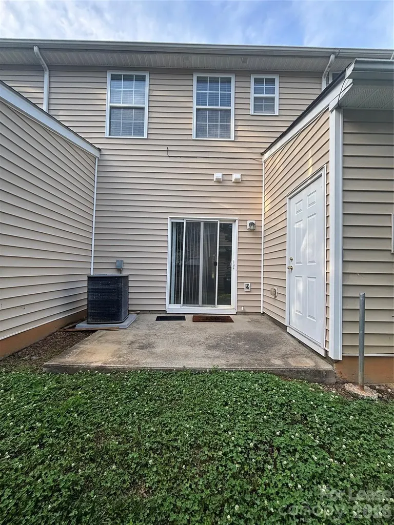 8708 Twined Creek Lane Charlotte NC 28227