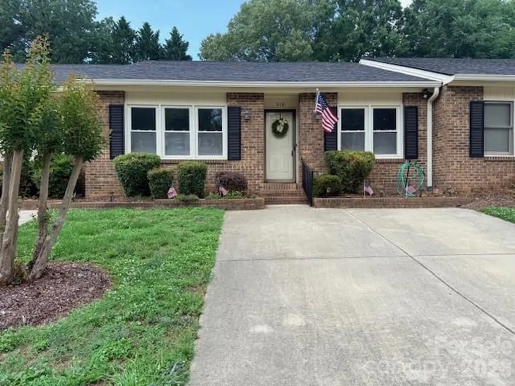 518 Camrose Circle NE Concord NC 28025