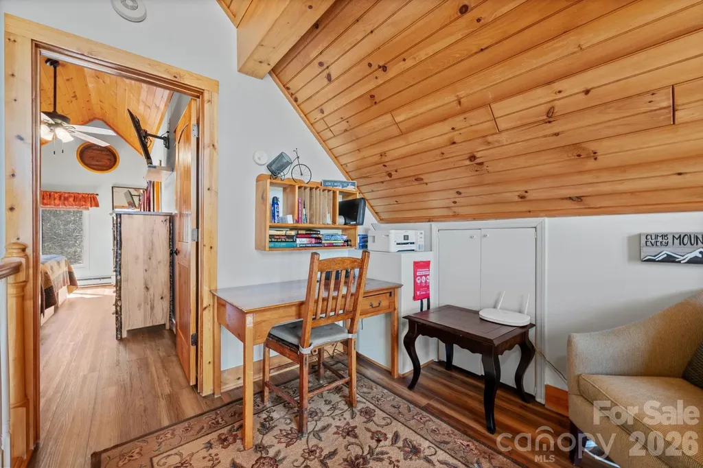 569 Shelter Rock Circle Sugar Mountain NC 28604