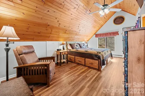 569 Shelter Rock Circle Sugar Mountain NC 28604