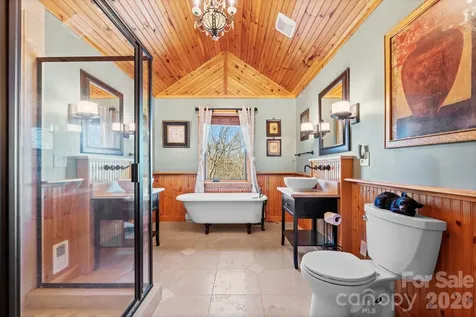 569 Shelter Rock Circle Sugar Mountain NC 28604