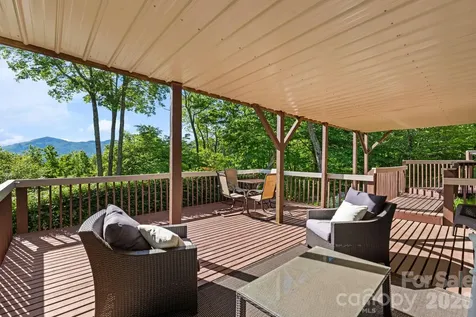 569 Shelter Rock Circle Sugar Mountain NC 28604