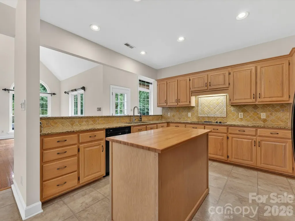 1318 Fawn Ridge Road NW Concord NC 28027