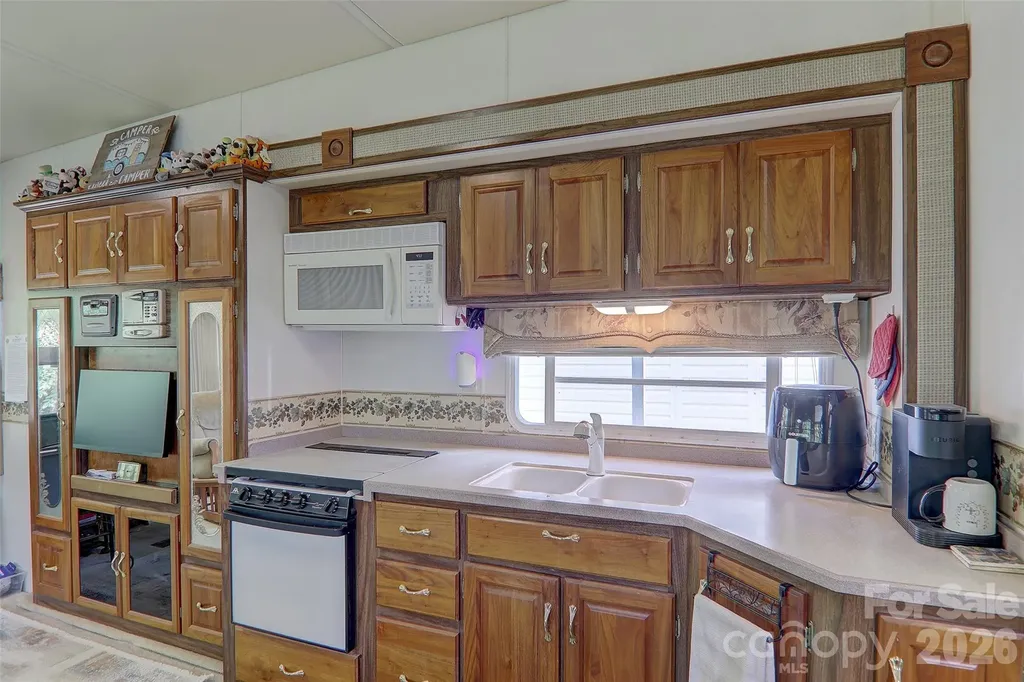 109 Pike Point Waynesville NC 28785