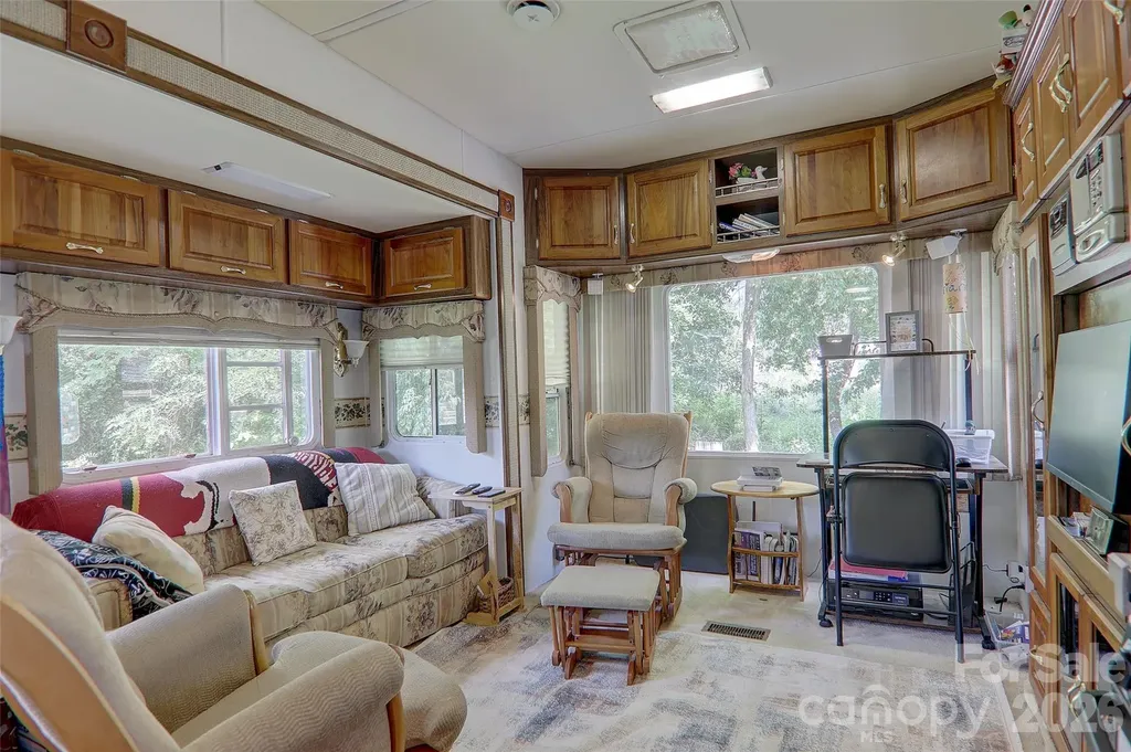 109 Pike Point Waynesville NC 28785