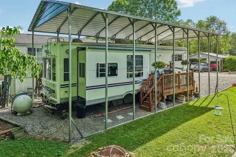 109 Pike Point Waynesville NC 28785