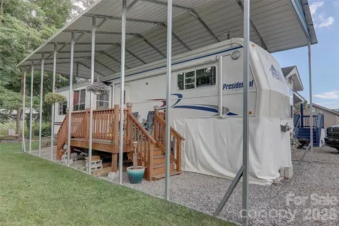 109 Pike Point Waynesville NC 28785