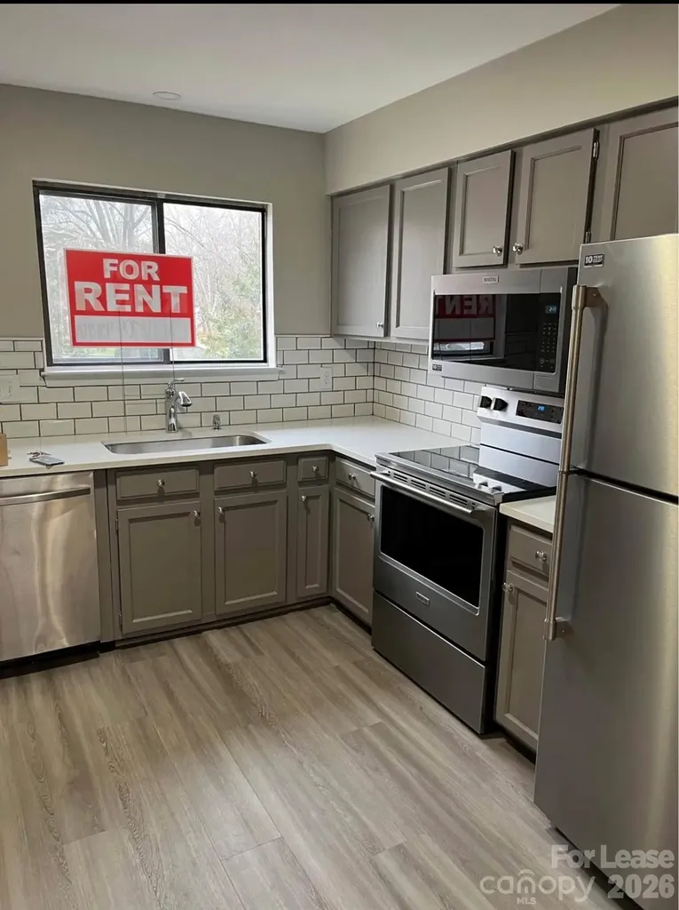 2901 Heathstead Place Charlotte NC 28210