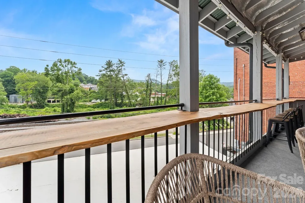 69 Locust Street Spruce Pine NC 28777