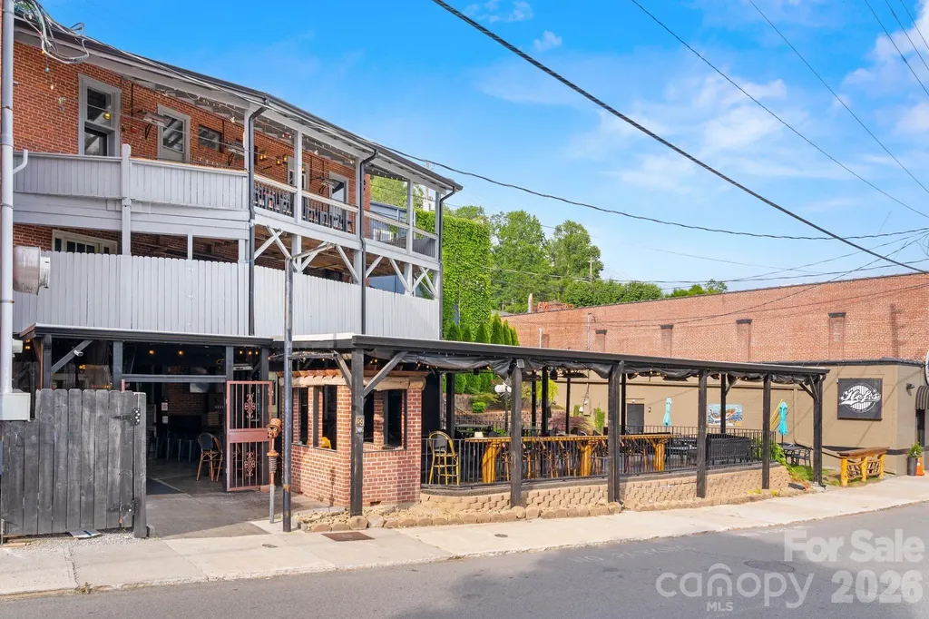 69 Locust Street Spruce Pine NC 28777