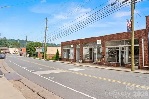 69 Locust Street Spruce Pine NC 28777