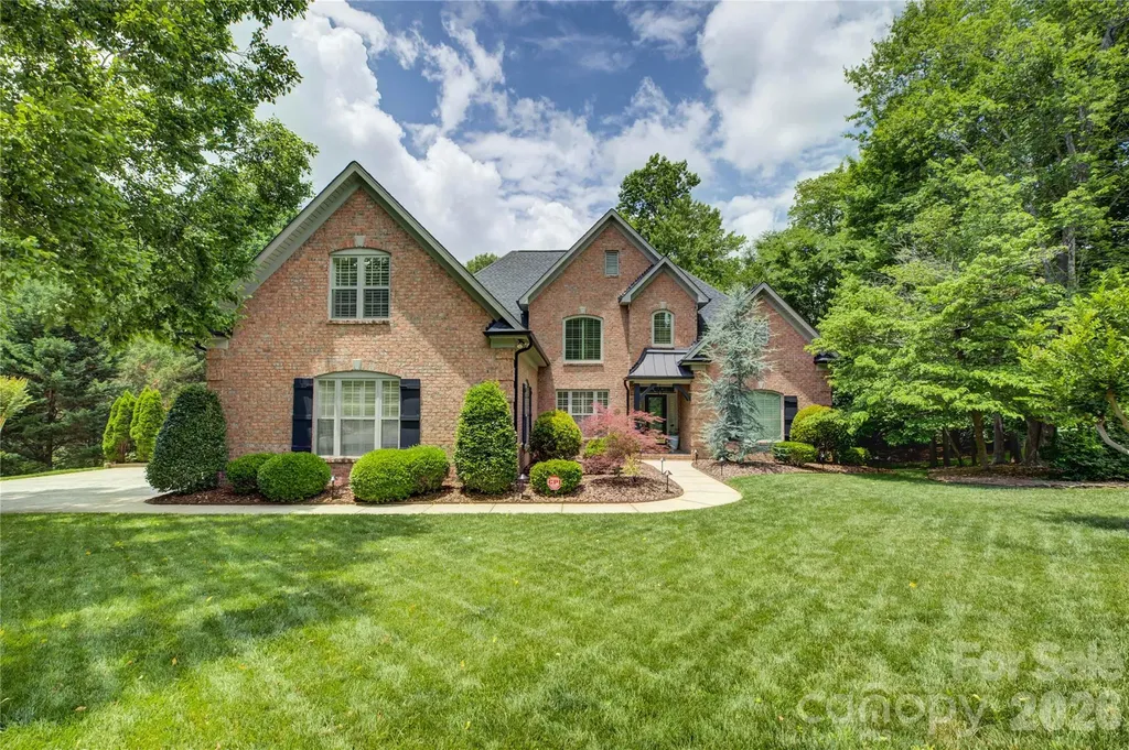 11404 Fernside Drive Charlotte NC 28227