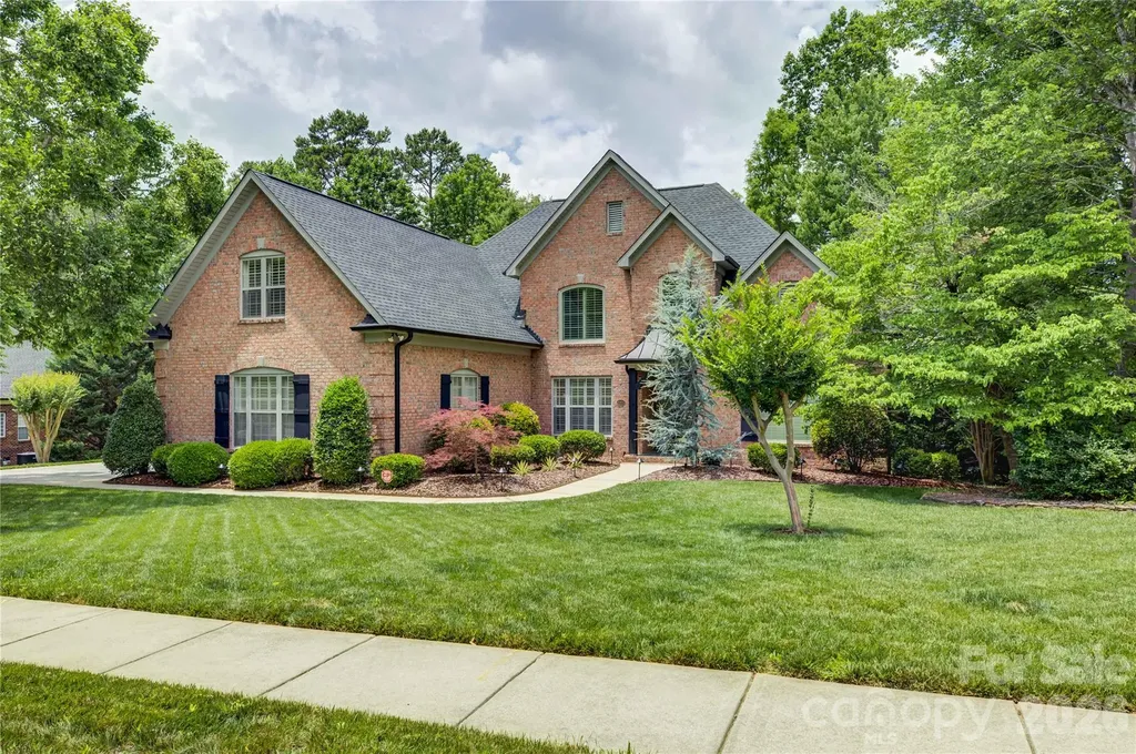 11404 Fernside Drive Charlotte NC 28227
