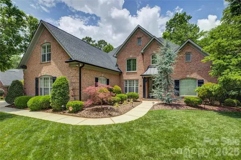 11404 Fernside Drive Charlotte NC 28227