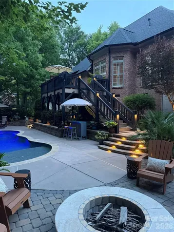 11404 Fernside Drive Charlotte NC 28227